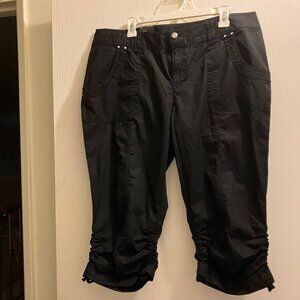 Black Inc Curvy Fit Capri